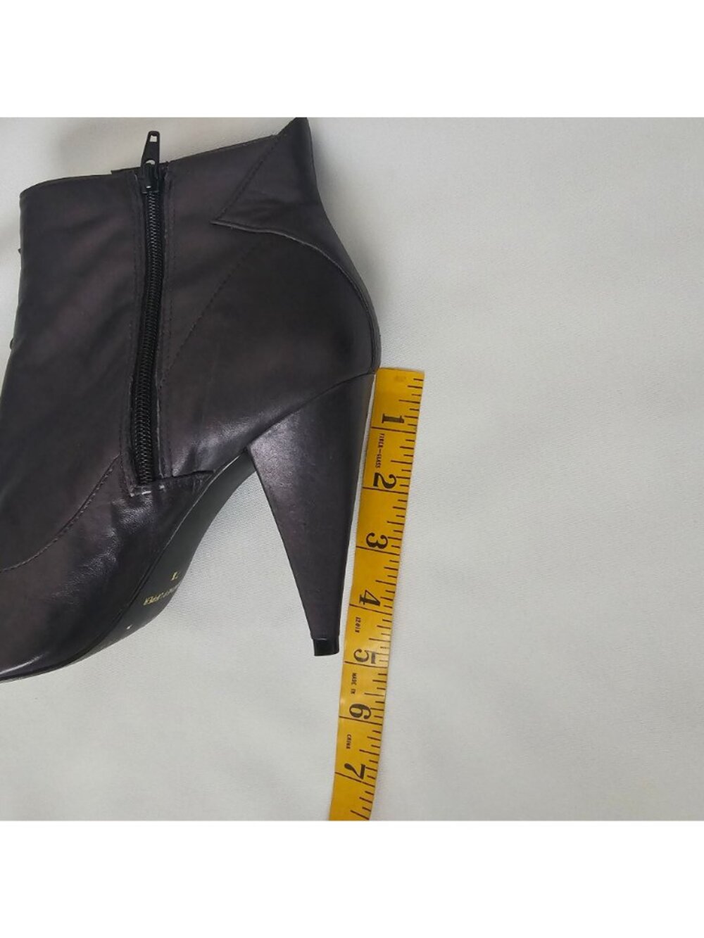 Kelsi Dagger Women's Black Leather Upper Pointed Toe Leaf Pansy Booties Size 7 ½ - Picture 7 of 14